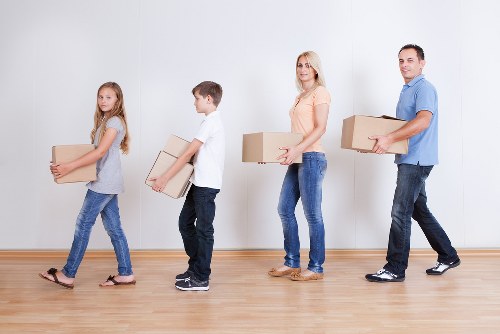 Residential move support for apartments and houses in Queens Park